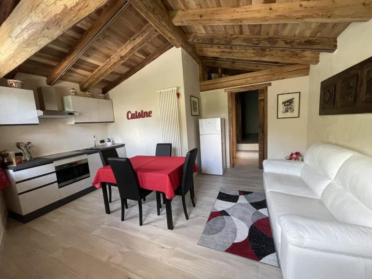 Profumo Di Legno Appartement Aosta Buitenkant foto